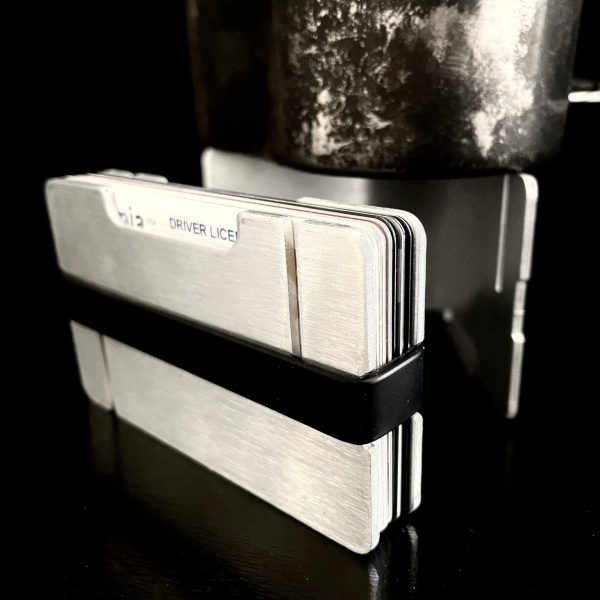 minimalist wallet pocket stove